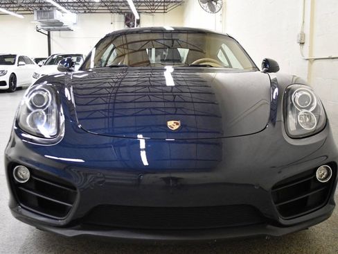 Used 2015 Porsche Cayman image 5