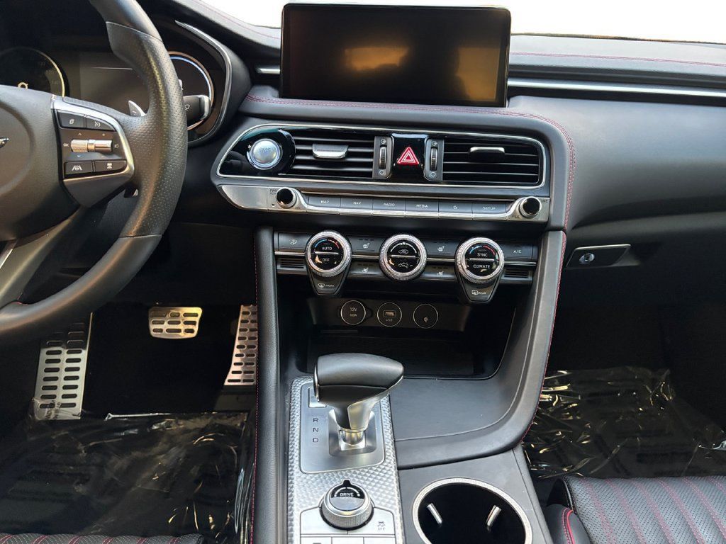 Used 2023 Genesis G70 2.0T w/ Sport Prestige Package RWD image 12
