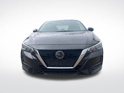Used 2020 Nissan Sentra SV image 2