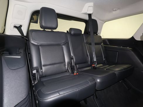 Used 2025 Ford Expedition Platinum AWD/4WD image 26