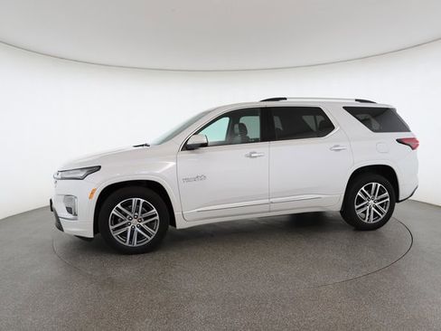 Used 2024 Chevrolet Traverse High Country image 5