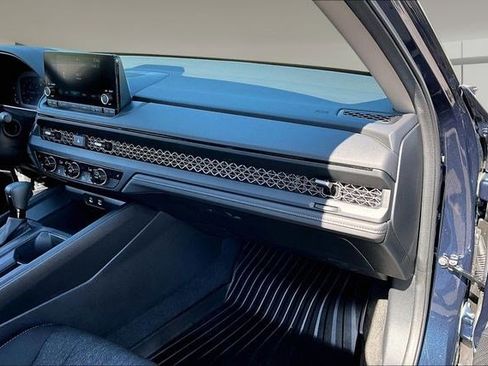 Certified 2025 Honda Accord SE image 24