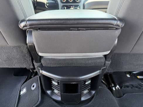 Used 2024 RAM 3500 Big Horn image 31