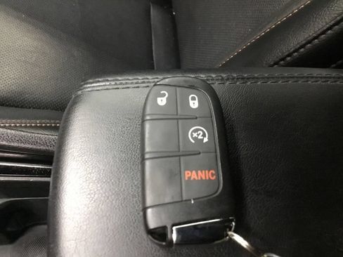 Used 2023 Jeep Compass Limited AWD/4WD image 10