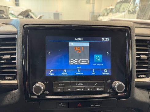 Used 2024 Nissan Frontier SV w/ Technology Package AWD/4WD image 14