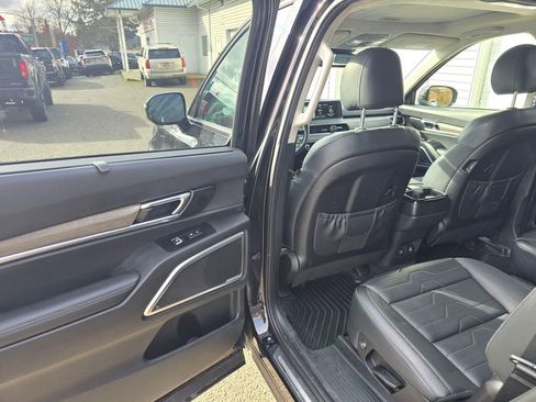 Used 2021 Kia Telluride SX w/ SX Prestige Package image 15