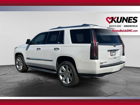 Used 2016 Cadillac Escalade Luxury AWD/4WD image 8