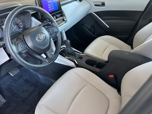 Certified 2024 Toyota Corolla Cross L image 12