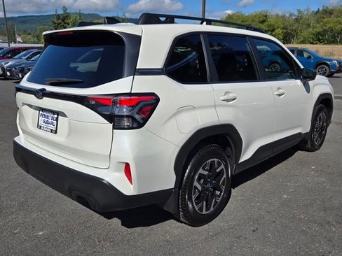 New 2025 Subaru Forester Premium image 8