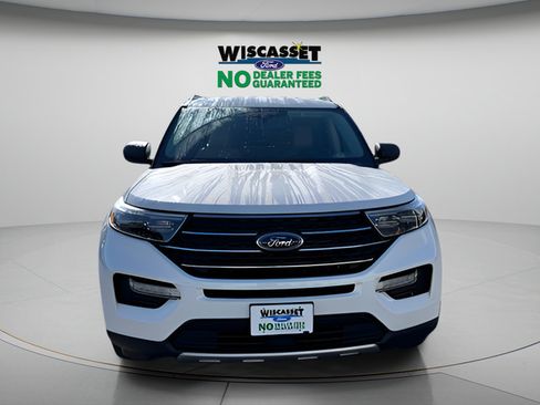 Used 2023 Ford Explorer XLT w/ Equipment Group 202A AWD/4WD image 10