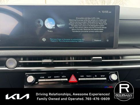 Used 2025 Hyundai Santa Cruz Limited image 11