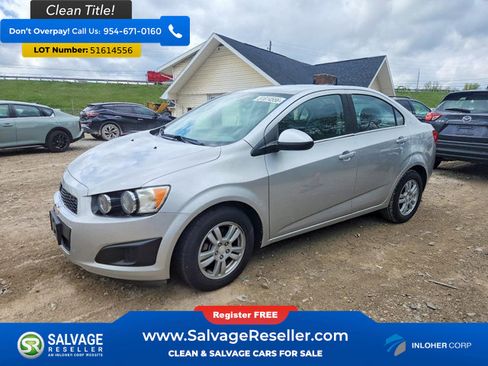 Used 2015 Chevrolet Sonic LT FWD image 1