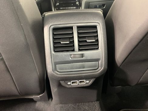 Used 2020 Volkswagen Passat 2.0T SE image 33