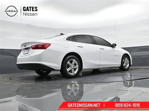 Used 2022 Chevrolet Malibu LS image 30