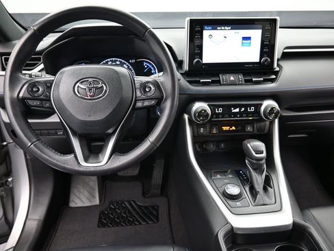 Certified 2021 Toyota RAV4 XSE w/ Carpet Mat Package (TMS) image 15