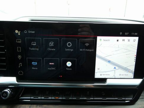 Certified 2025 GMC Sierra 2500 SLT w/ SLT Premium Package AWD/4WD image 29