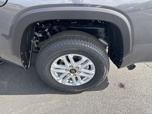 New 2026 Toyota Tundra SR5 AWD/4WD image 12