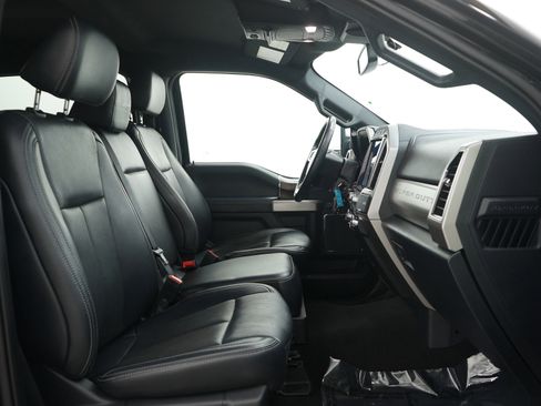 Used 2022 Ford F350 Lariat w/ Chrome Package image 13