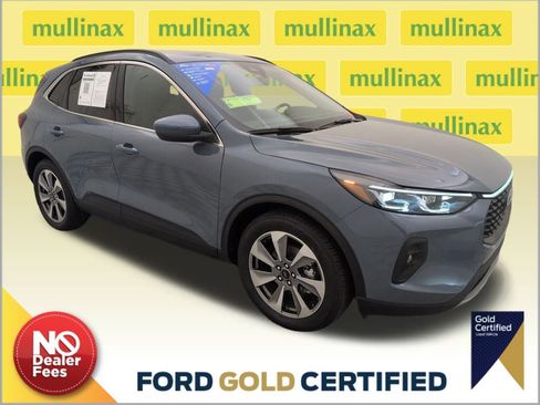 Certified 2025 Ford Escape Platinum image 1