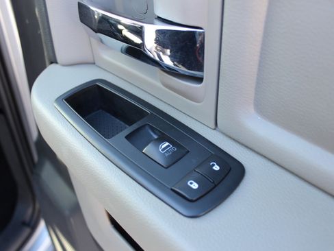 Used 2012 RAM 2500 Big Horn image 32