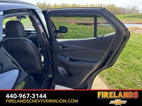 Used 2023 Buick Encore GX Select w/ Sport Touring Package FWD image 32