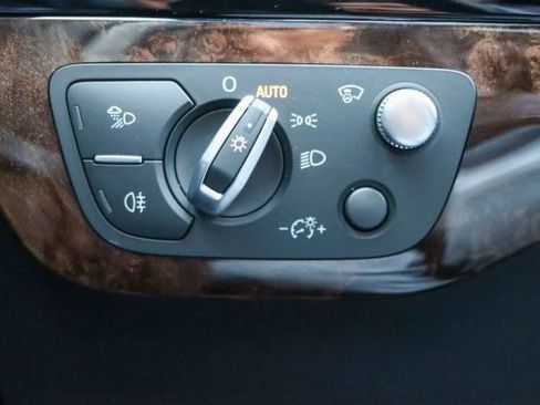 Used 2018 Audi Q7 3.0T Prestige w/ Prestige Package image 36