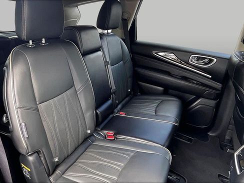 Used 2018 INFINITI QX60 Luxe w/ Deluxe Technology Package AWD/4WD image 18