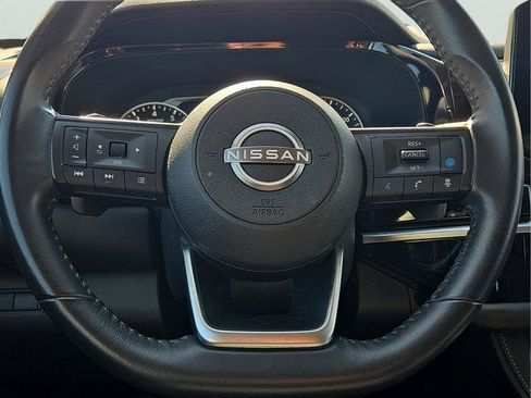 Used 2024 Nissan Pathfinder SV FWD image 10
