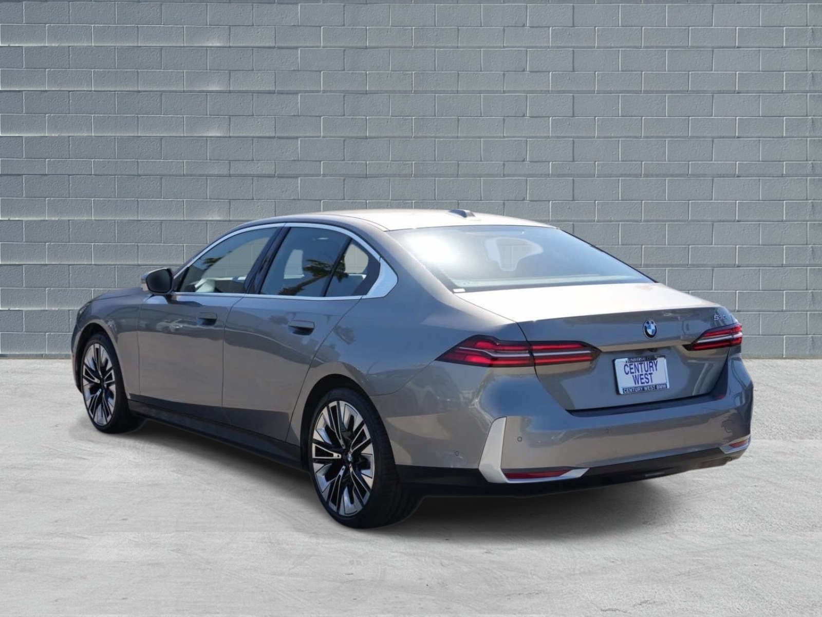 Used 2026 BMW 530i RWD image 4