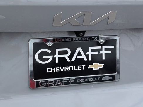 Used 2025 Kia Sorento S FWD image 32