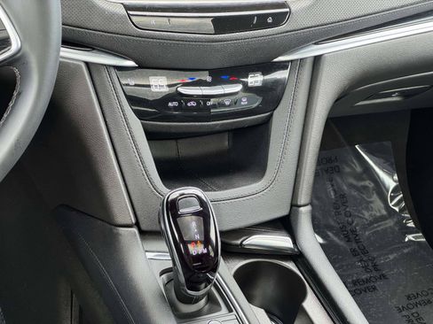 Certified 2025 Cadillac XT5 Premium Luxury FWD image 4