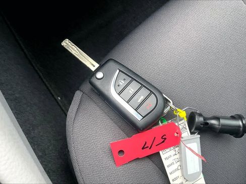 Used 2024 Toyota Camry LE FWD image 13