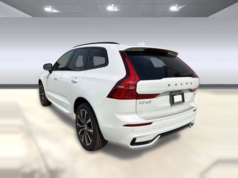 Certified 2023 Volvo XC60 B5 Plus w/ Climate Package AWD/4WD image 3
