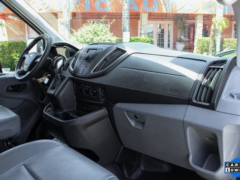 Used 2019 Ford Transit 250 138 RWD image 26