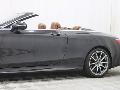 Used 2017 Mercedes-Benz S 550 Cabriolet image 4