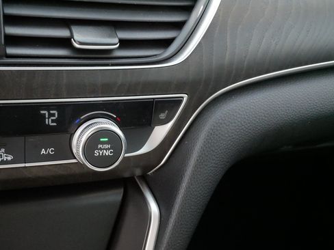 Used 2021 Honda Accord EX-L image 31