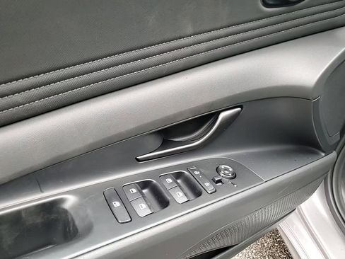 Certified 2025 Hyundai Elantra SEL w/ Cargo Package image 13