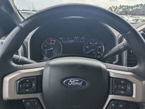 Used 2022 Ford F250 Lariat w/ Lariat Ultimate Package AWD/4WD image 28