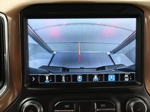 Used 2020 Chevrolet Silverado 3500 High Country AWD/4WD image 22