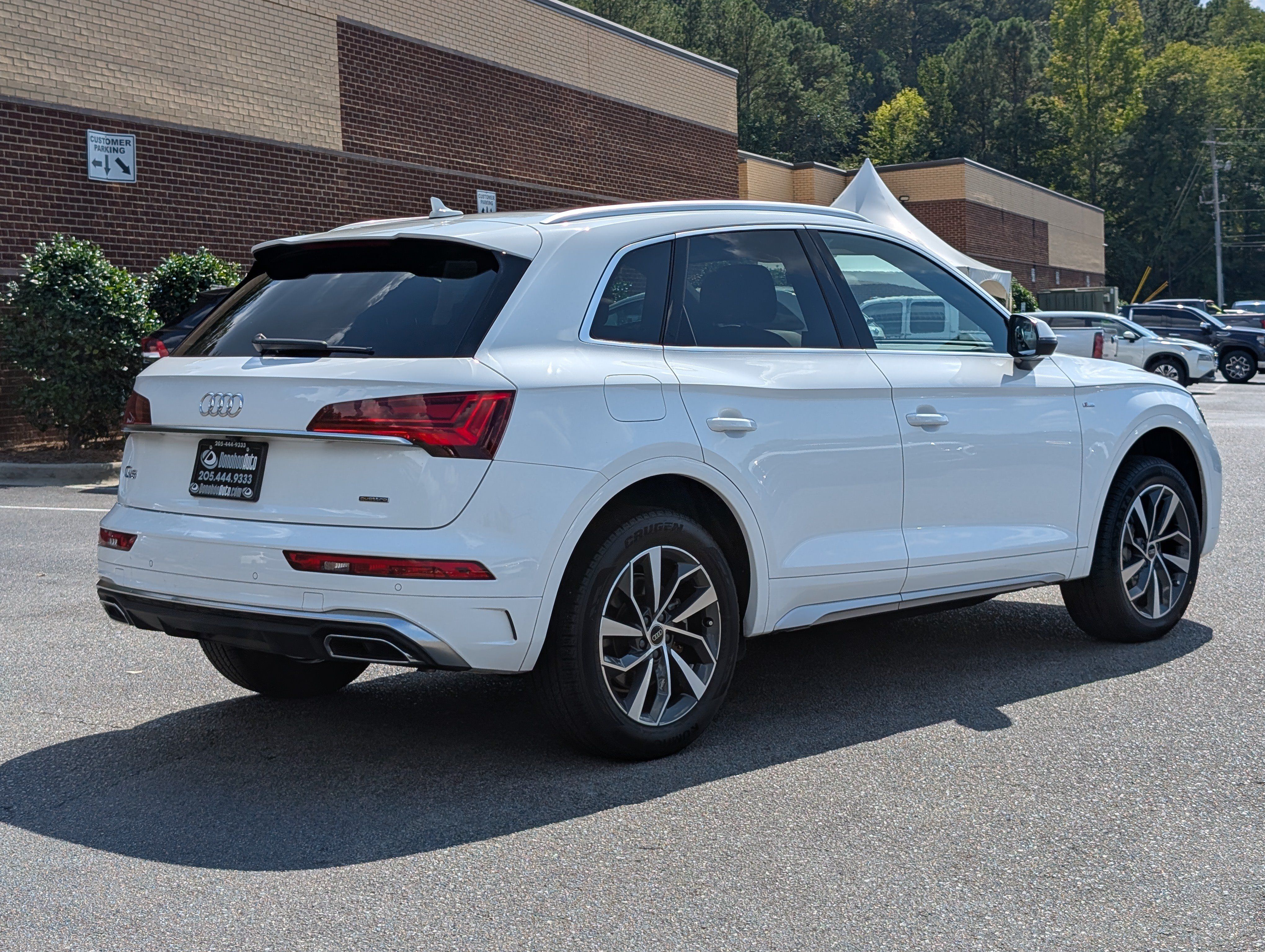 Used 2023 Audi Q5 2.0T Premium w/ Convenience Package AWD/4WD image 9
