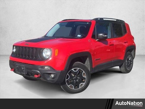 Used 2017 Jeep Renegade Trailhawk image 1