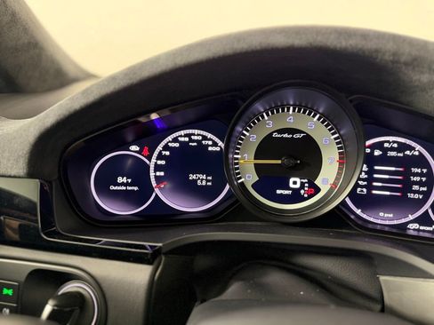 Certified 2022 Porsche Cayenne Turbo GT AWD/4WD image 23