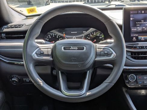 Certified 2023 Jeep Compass Latitude AWD/4WD image 13