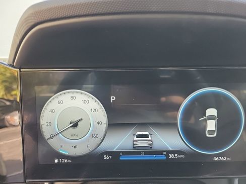 Used 2023 Hyundai Elantra SEL w/ Convenience Package image 24