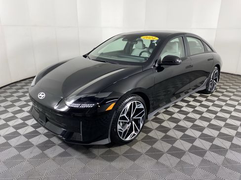 Used 2024 Hyundai Ioniq 6 SEL image 12