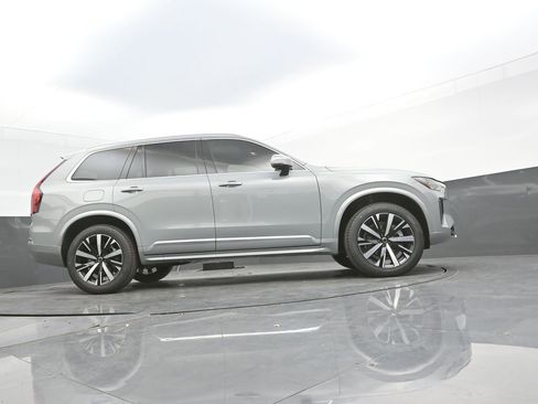 New 2026 Volvo XC90 B5 Core AWD/4WD image 36
