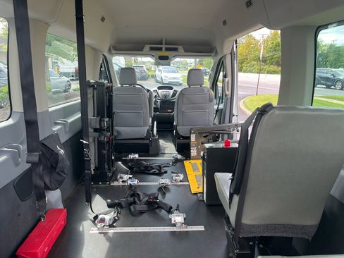 Used 2019 Ford Transit 350 XL image 34