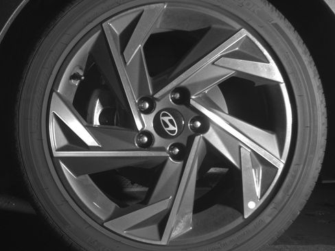 Used 2025 Hyundai Elantra SEL image 9