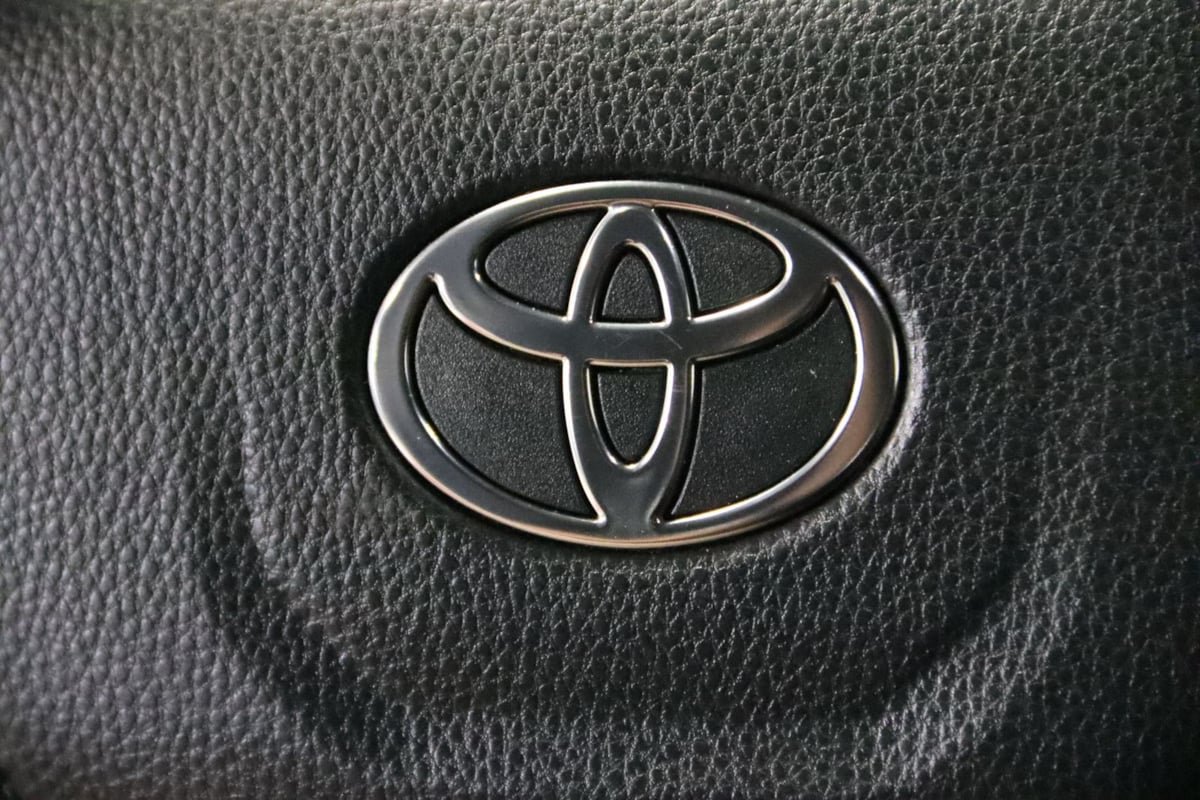Used 2024 Toyota Tacoma TRD Off-Road AWD/4WD image 40