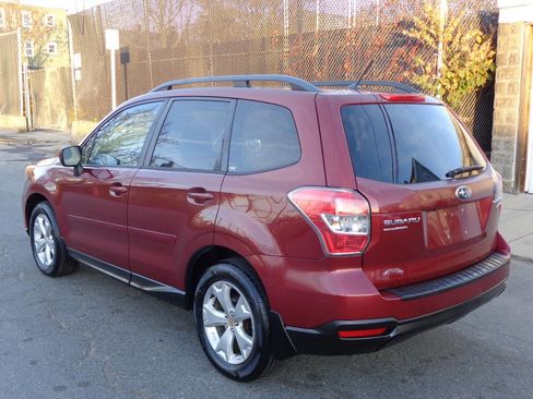 Used 2015 Subaru Forester 2.5i Premium w/ All-Weather Package image 4